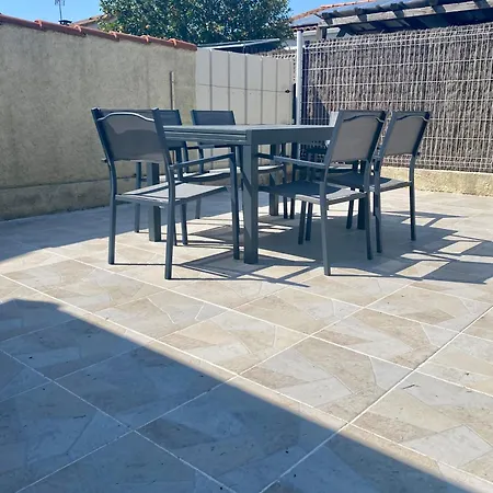 Дом отдыха Maison Avec Piscine Et Jardin Салз-ле-Шато